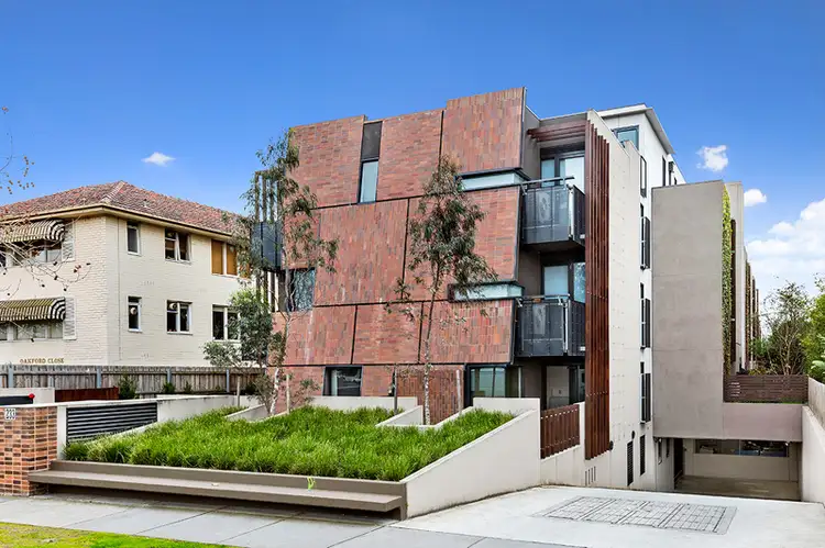 204/233 Dandenong Road, Windsor VIC 3181