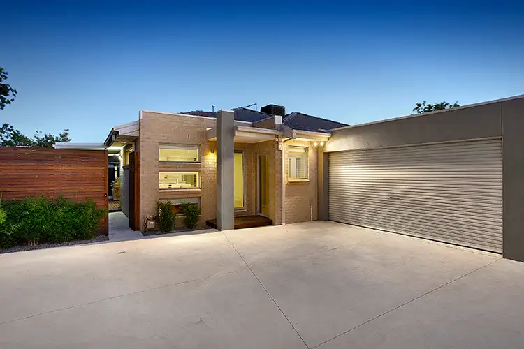 3/8 Lurg Avenue, Sunshine North VIC 3020