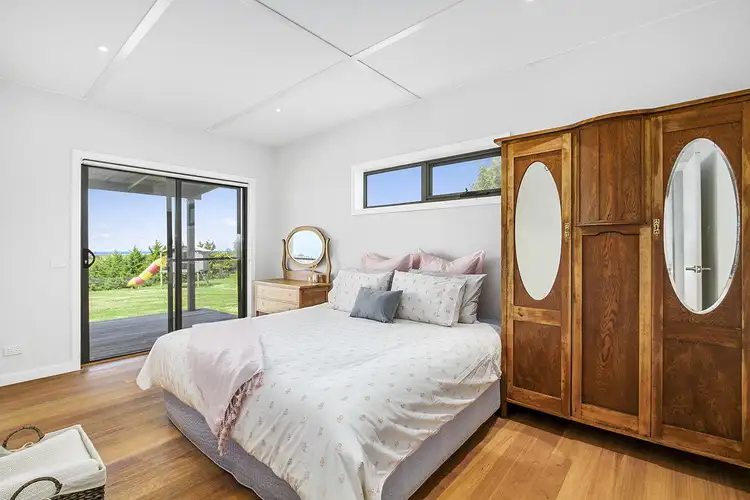 Sixth view of Homely house listing, 18 Pinetree Court, Seaspray VIC 3851