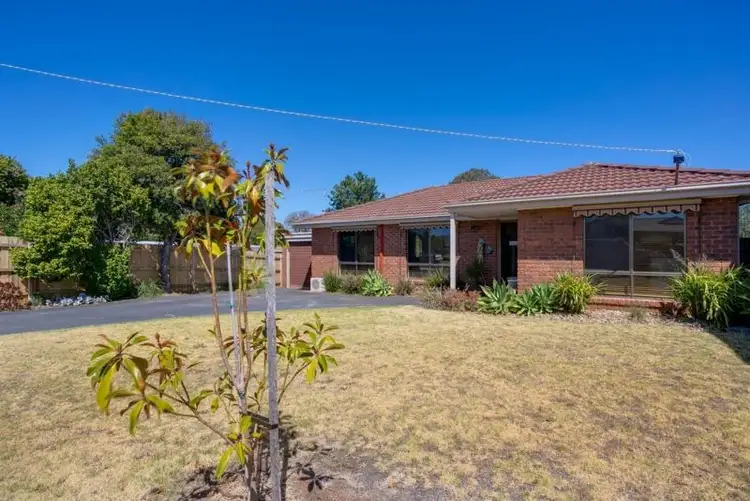 19 Dunstone Drive, Rosebud VIC 3939