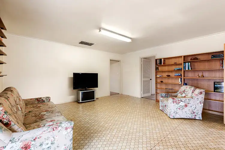 Fifth view of Homely house listing, 3 Jason Court, Viewbank VIC 3084