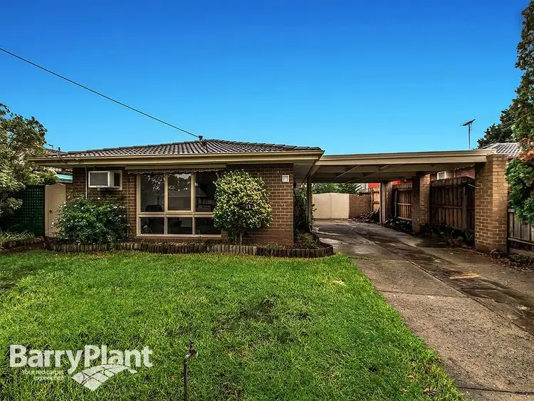 17 Camelot Drive, Albanvale VIC 3021