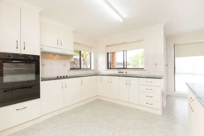 Sixth view of Homely house listing, 12 Ash Court, Red Cliffs VIC 3496