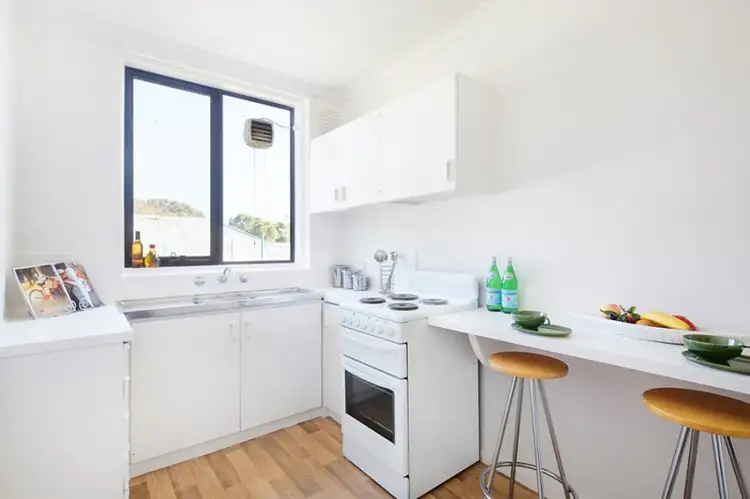 Third view of Homely apartment listing, 5/20 Ross Street, Northcote VIC 3070