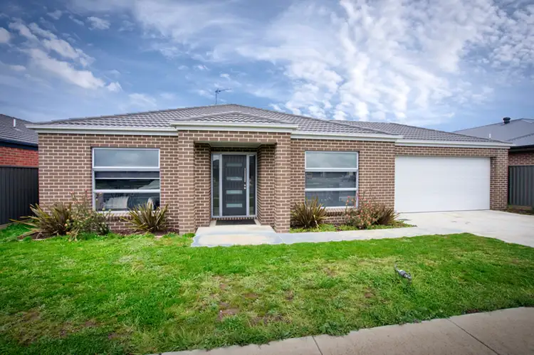 75 Ascot Gardens Drive, Delacombe VIC 3356