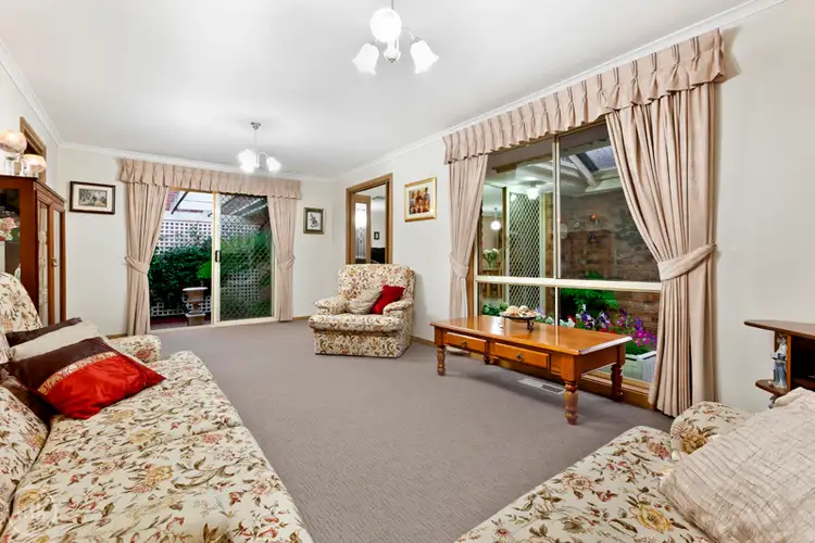 Second view of Homely house listing, 7 Willaura Place, Yallambie VIC 3085