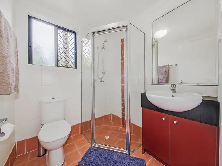 Sixth view of Homely unit listing, 2/65 Lytton Road, Bulimba QLD 4171