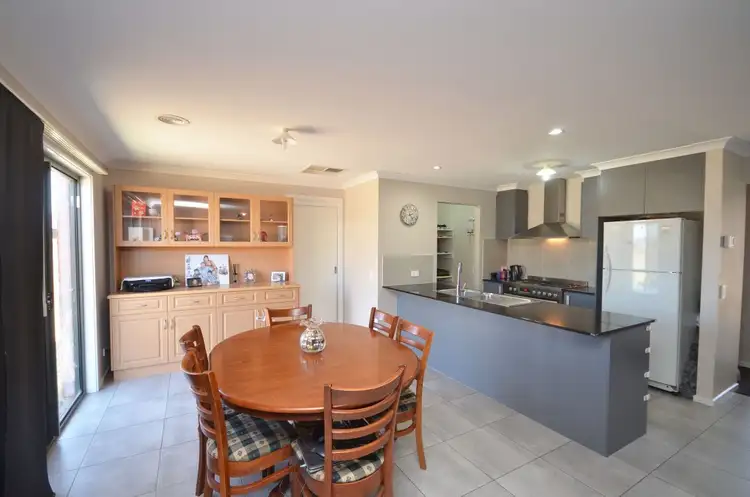 Second view of Homely house listing, 2/52 Bridlington Avenue, Echuca VIC 3564