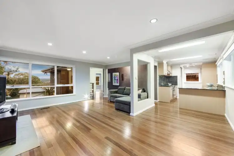 Sixth view of Homely house listing, 2/30 Kirwana Grove, Montmorency VIC 3094