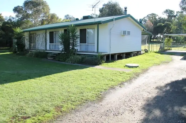 14 Church Street, Peechelba VIC 3678