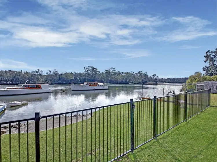 488 Henry Lawson Drive, East Hills NSW 2213