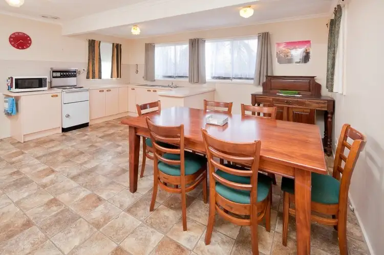 Second view of Homely house listing, 7 Kismet Close, Ringwood VIC 3134