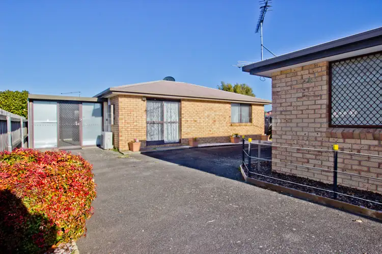 2/12 Pleasant Street, Mowbray TAS 7248