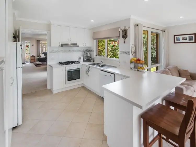 Sixth view of Homely house listing, 4 Brierly Court, Sunbury VIC 3429