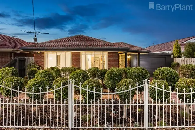32 May Avenue, Altona Meadows VIC 3028