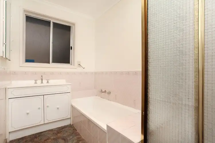 Sixth view of Homely house listing, 9 Rautman Crescent, Sunshine West VIC 3020