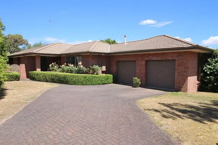 9 Hakea Court, Mount Helen VIC 3350