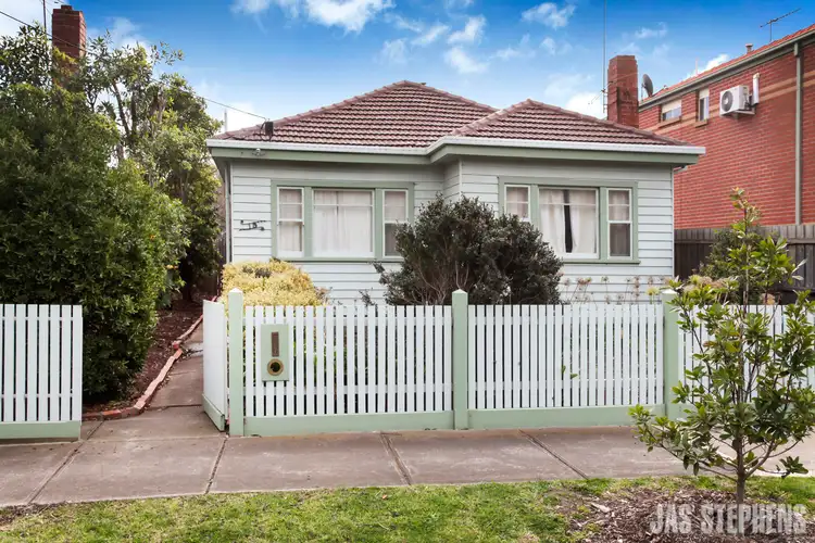 15 Lae Street, West Footscray VIC 3012