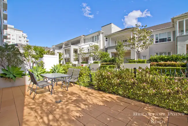 18/5 Woodlands Avenue, Breakfast Point NSW 2137