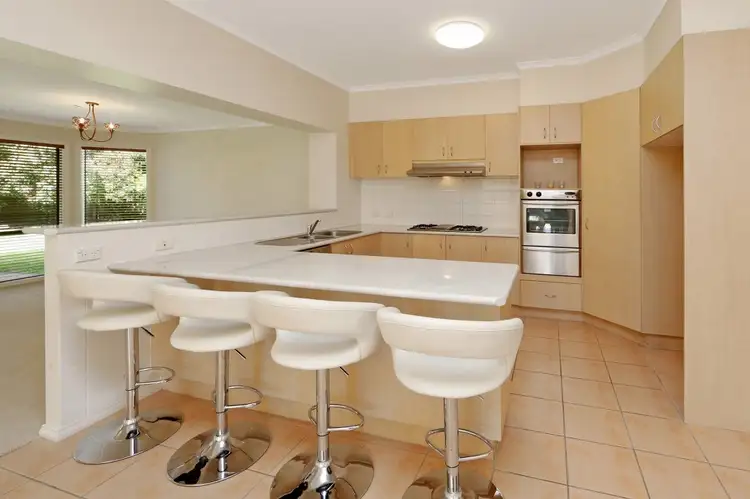Second view of Homely house listing, 5 Oakmont Close, Rowville VIC 3178