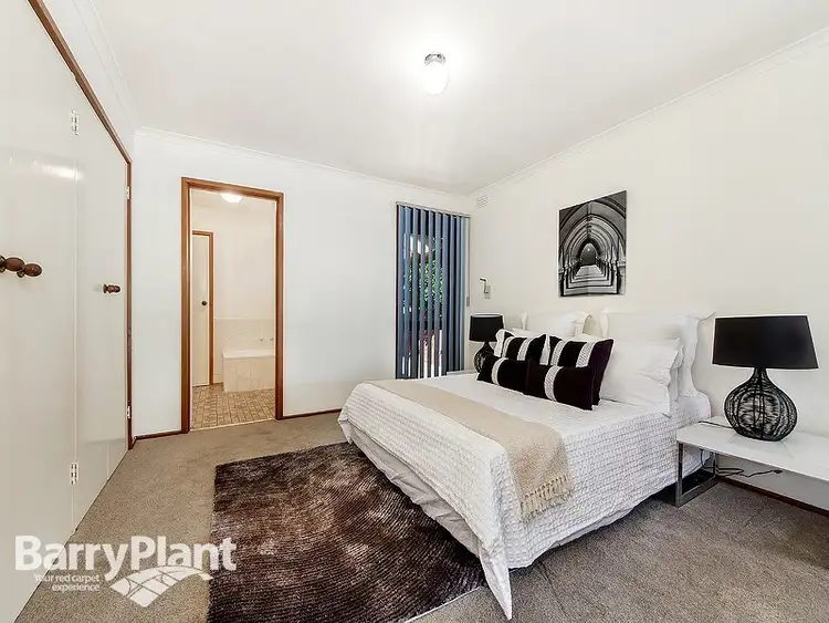 Fifth view of Homely house listing, 11 Tullaroop Court, St Albans VIC 3021