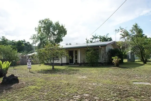 8 Napier Street, Trinity Park QLD 4879