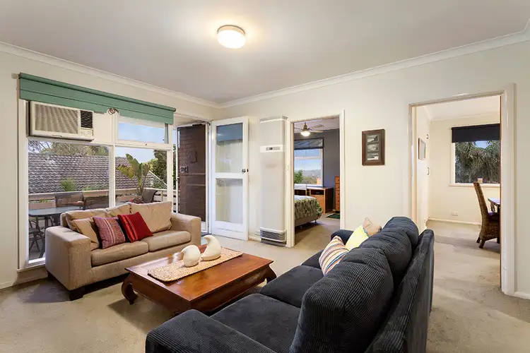 Third view of Homely house listing, 5 Rodney Court, Viewbank VIC 3084