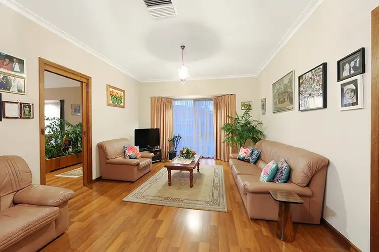 Sixth view of Homely house listing, 5 Bridle Court, Endeavour Hills VIC 3802