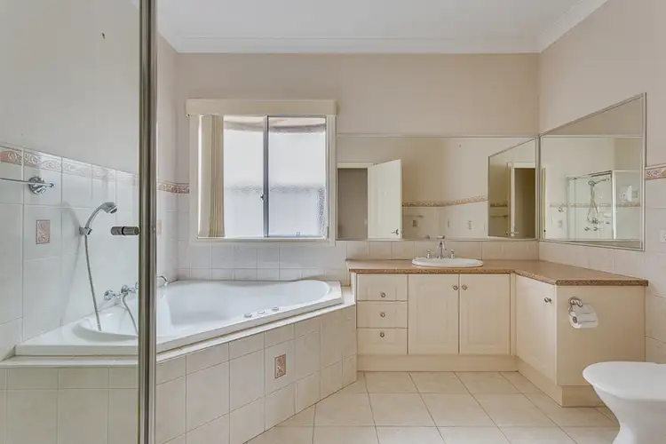 Seventh view of Homely house listing, 3 Shearwater Court, Taylors Hill VIC 3037