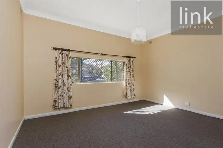Fifth view of Homely house listing, 639 Poole Street, Albury NSW 2640