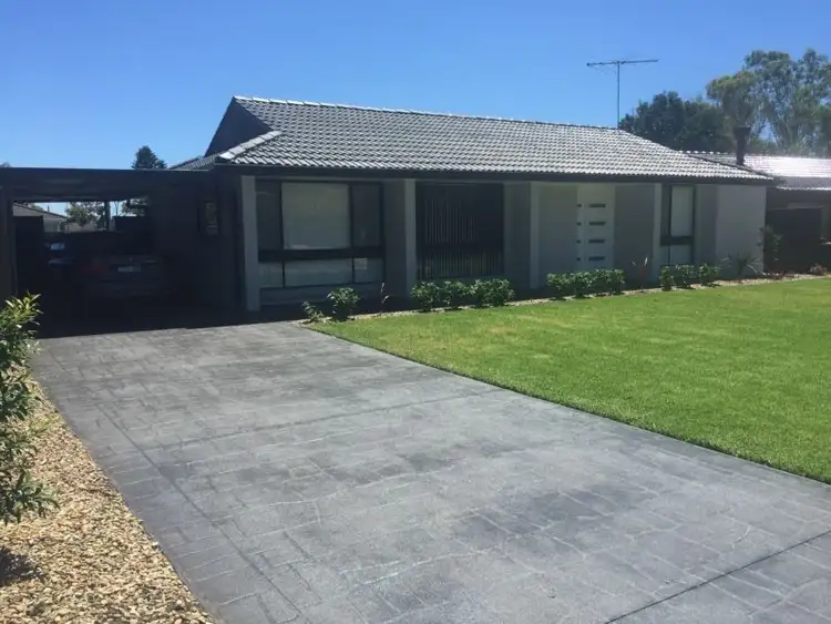 6 Moonah Grove, St Clair NSW 2759