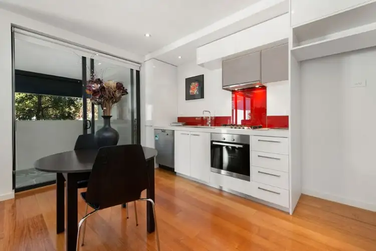 Fourth view of Homely apartment listing, 1/421 Tooronga Road, Hawthorn East VIC 3123