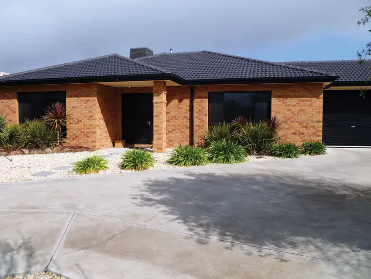 Second view of Homely house listing, 3 Fisher Square, Horsham VIC 3400