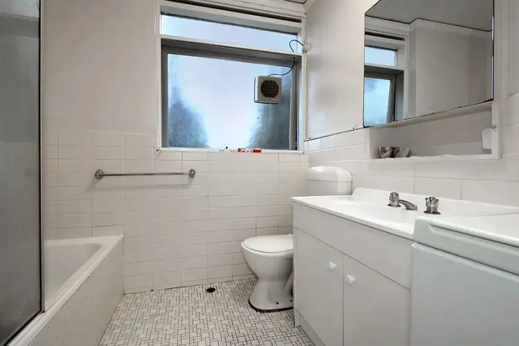 Fifth view of Homely apartment listing, 17/200 Wattletree Road, Malvern VIC 3144