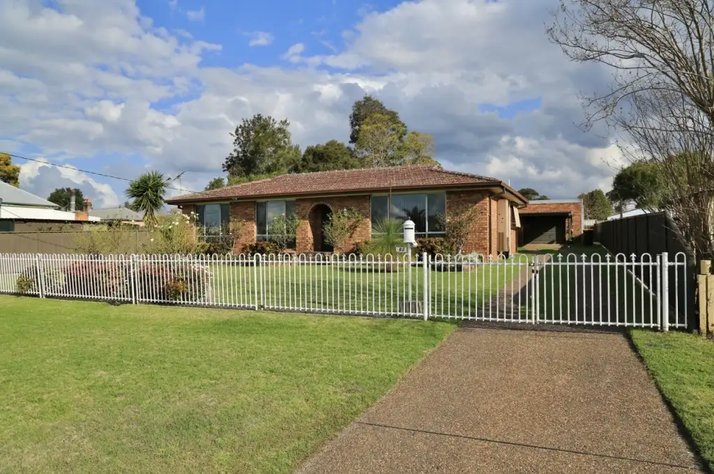Main view of Homely house listing, 62 Seventh Street, Weston NSW 2326