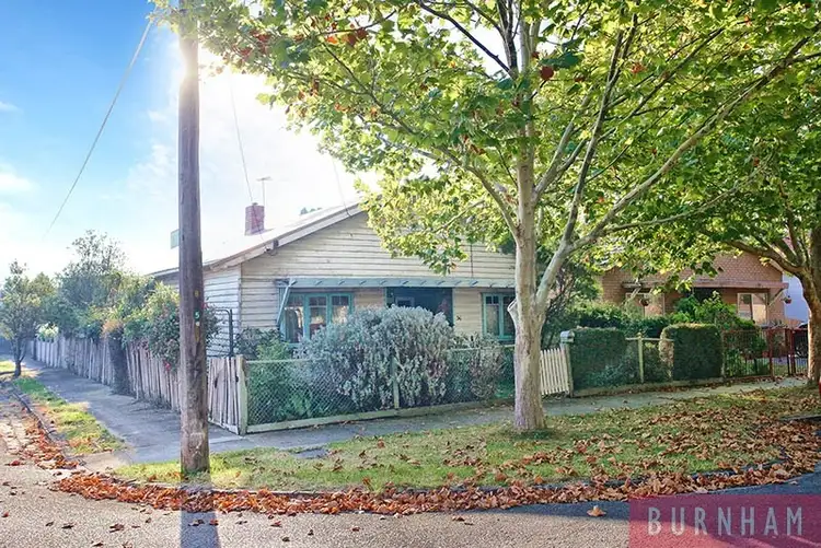 36 Bayview Road, Seddon VIC 3011