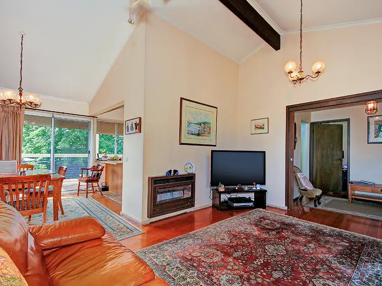 Seventh view of Homely house listing, 2 Parvin Court, Vermont South VIC 3133