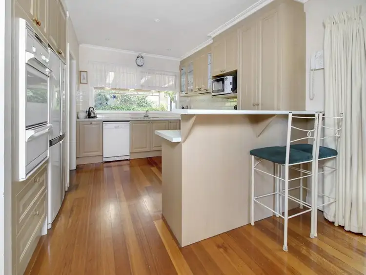 Fifth view of Homely house listing, 2 Tarook Court, Frankston VIC 3199