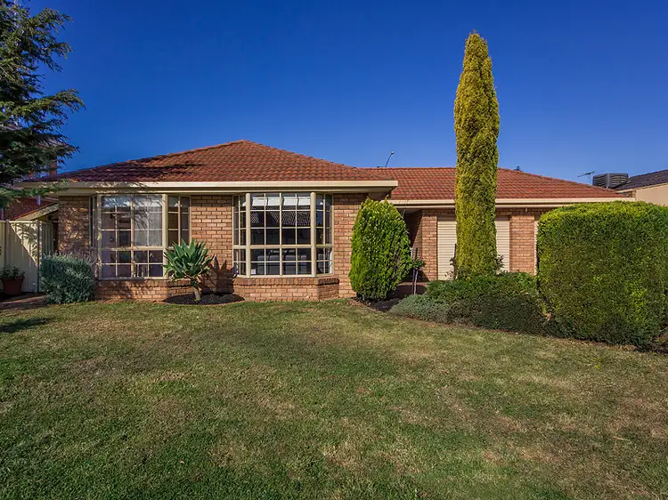 16 Masefield Court, Delahey VIC 3037