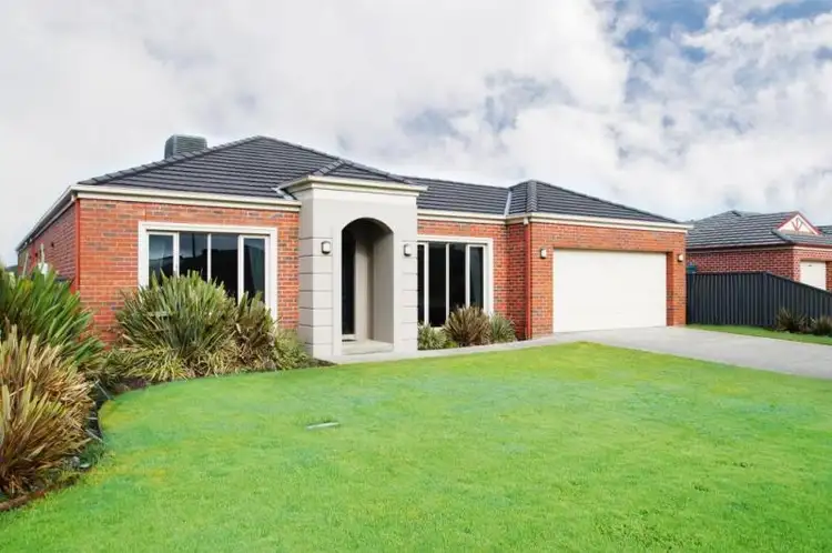 2 Suffolk Court,, Alfredton VIC 3350