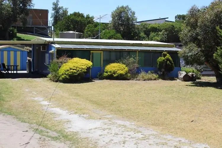 102 CANTERBURY ROAD, Venus Bay VIC 3956