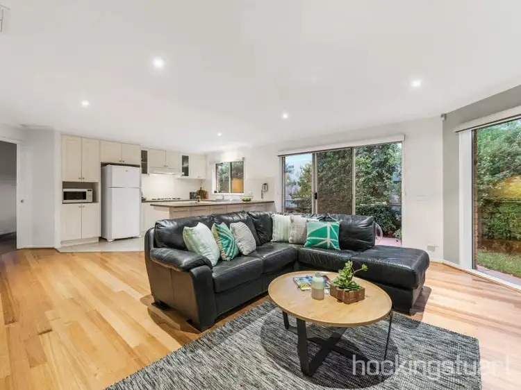 Fifth view of Homely house listing, 8 Seabreeze Court, Aspendale VIC 3195