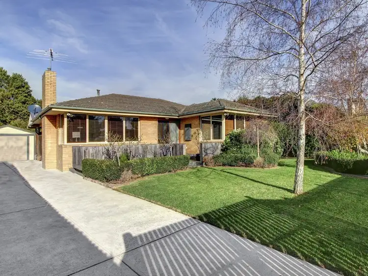 4 Brentwood Crescent, Frankston VIC 3199