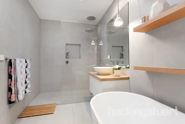Fifth view of Homely townhouse listing, 2/647 Nepean Highway, Carrum VIC 3197