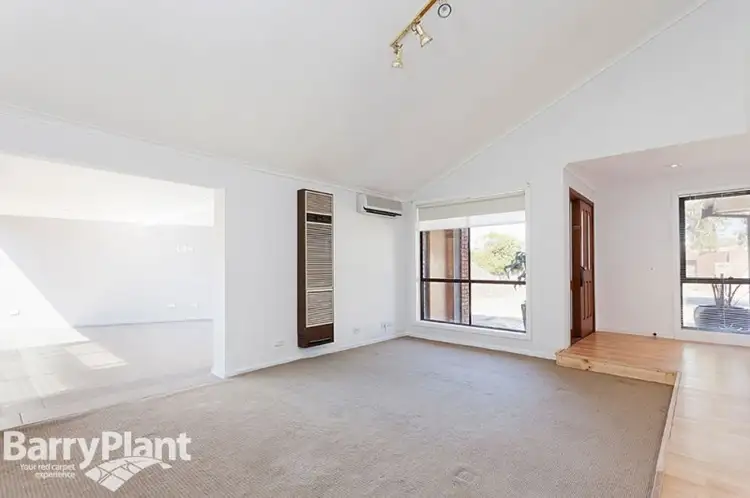 Second view of Homely house listing, 4 Rachael Court, Seabrook VIC 3028