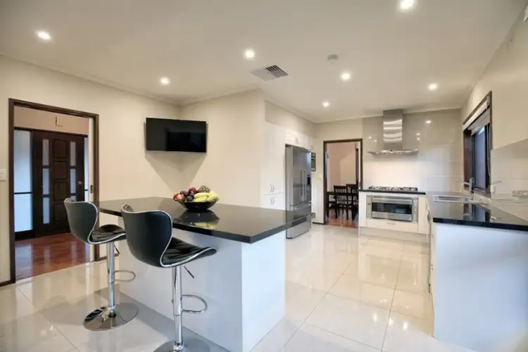 Fifth view of Homely house listing, 10 Tecoma Court, Gladstone Park VIC 3043