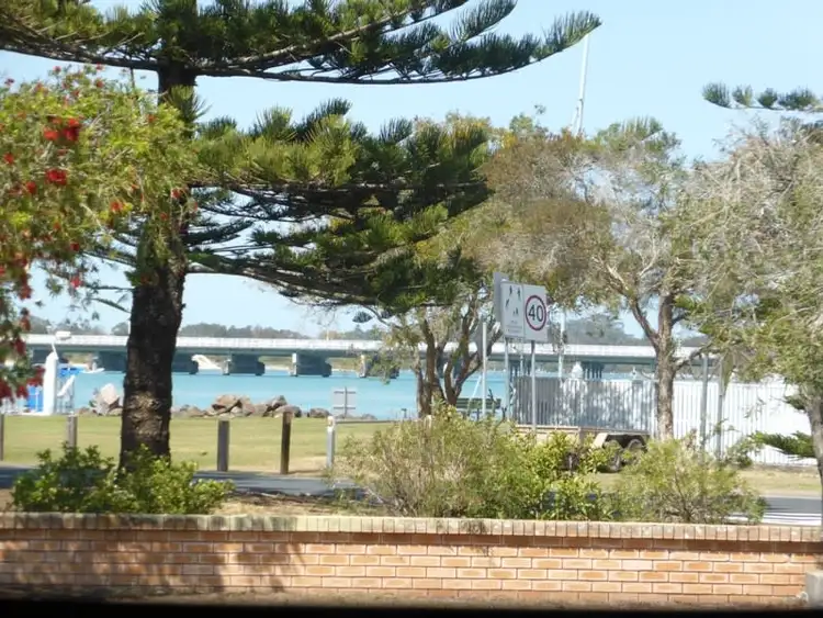 1/11-15 Beach Street, Tuncurry NSW 2428