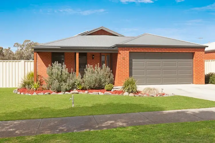13 Chloe Drive, Broadford VIC 3658