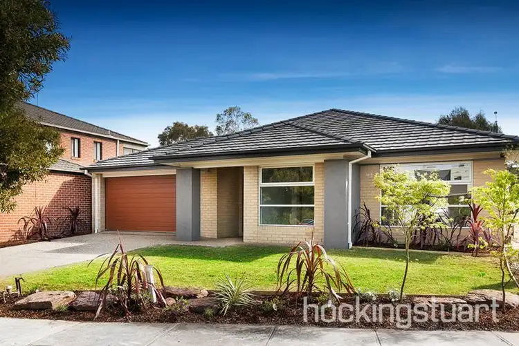 32 Wattlebird Crescent, Reservoir VIC 3073