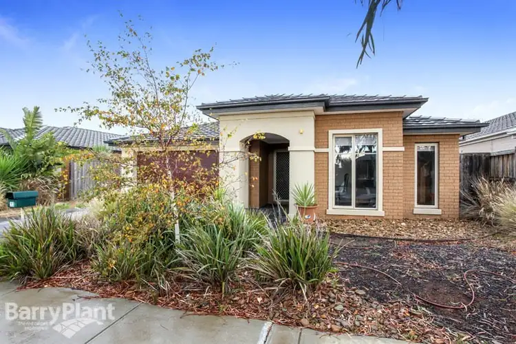 13 Merrystowe Way, Melton West VIC 3337